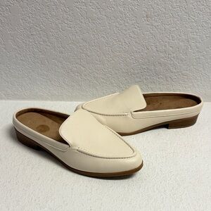 NWT AEROSOLES Cream Women's Cushioned Loafers 9.5
